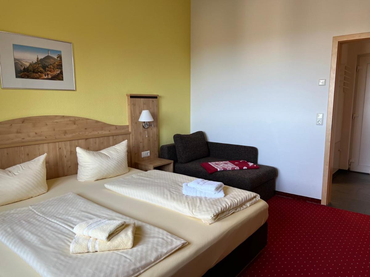 Gaststaette & Pension Waldschloesschen Оберхоф Экстерьер фото