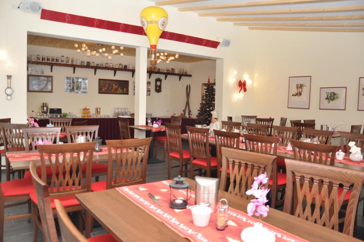 Gaststaette & Pension Waldschloesschen Оберхоф Экстерьер фото