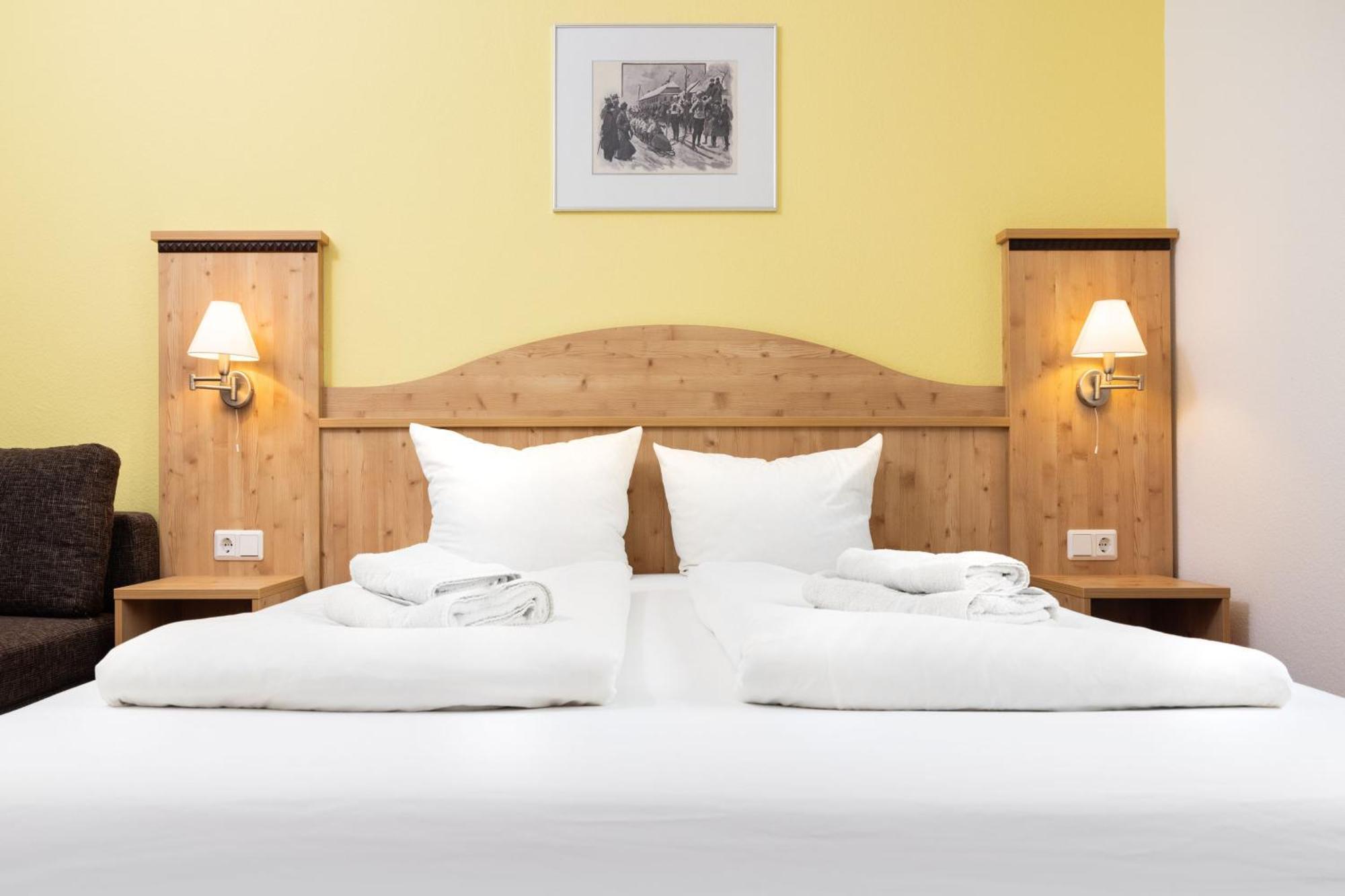 Gaststaette & Pension Waldschloesschen Оберхоф Экстерьер фото