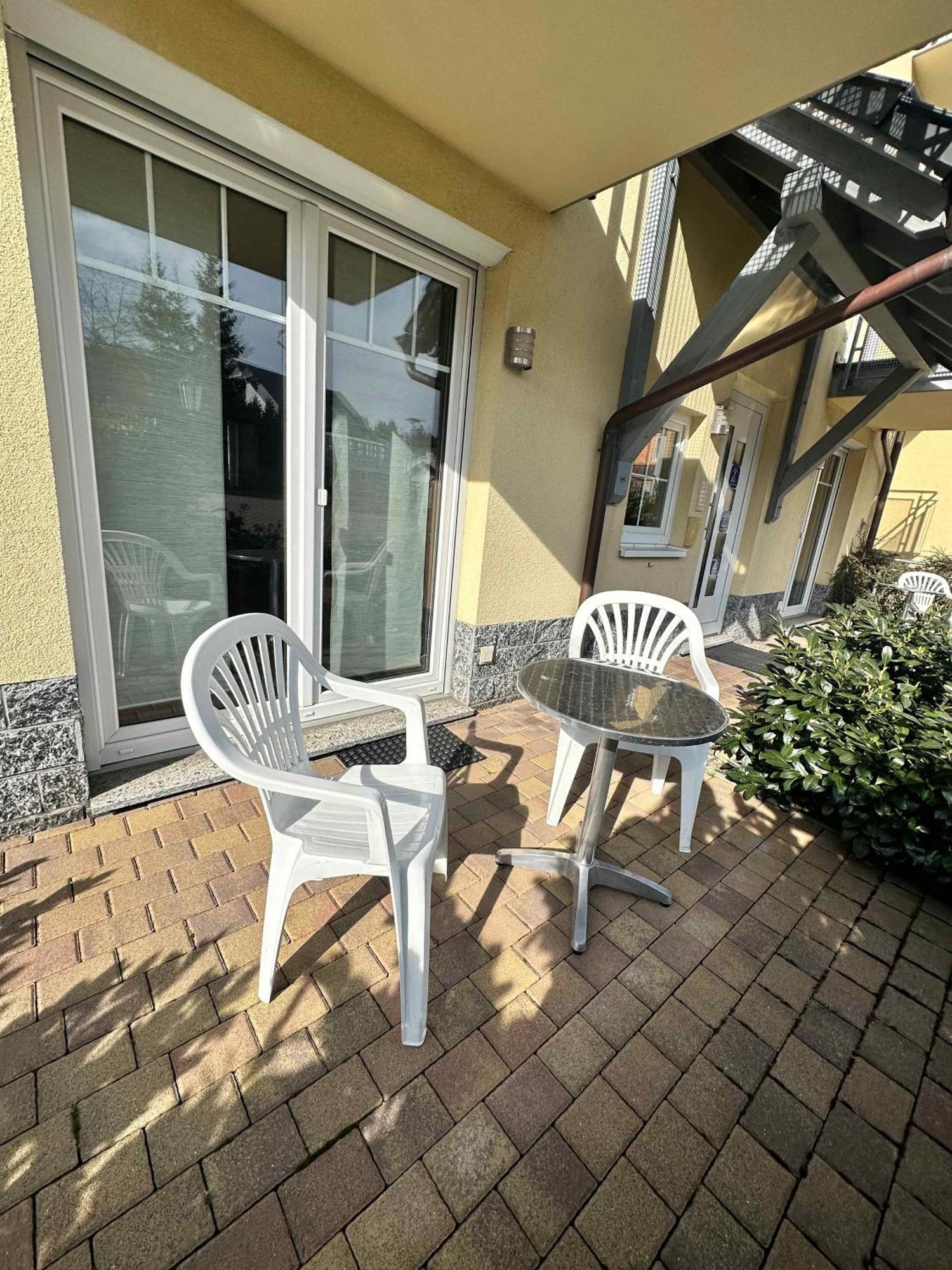 Gaststaette & Pension Waldschloesschen Оберхоф Экстерьер фото
