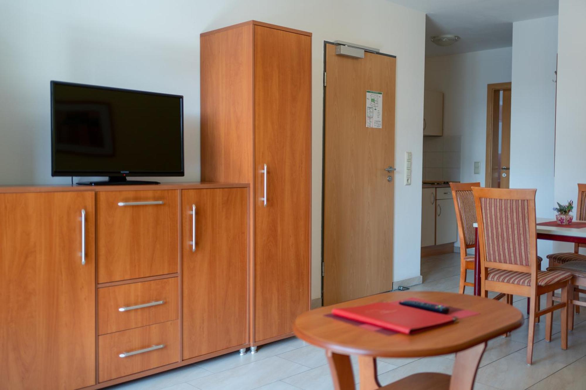 Gaststaette & Pension Waldschloesschen Оберхоф Экстерьер фото